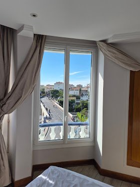 SMV PACA — Vitrier à Marseille