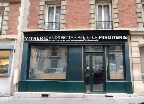 Andreetta Pfeiffer — Vitrier à Paris