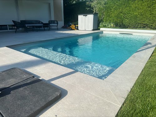 Blue 2.0 — Pisciniste à Lyon