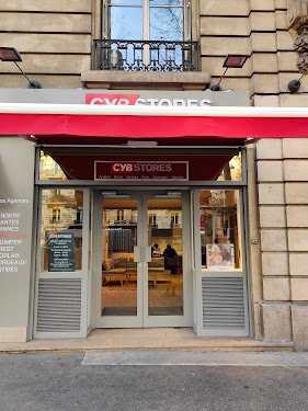 Cyb Stores — Volet roulant à Paris