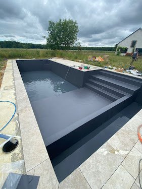 Aquapooltek piscines spa matériel création installation réparation — Pisciniste à Paris