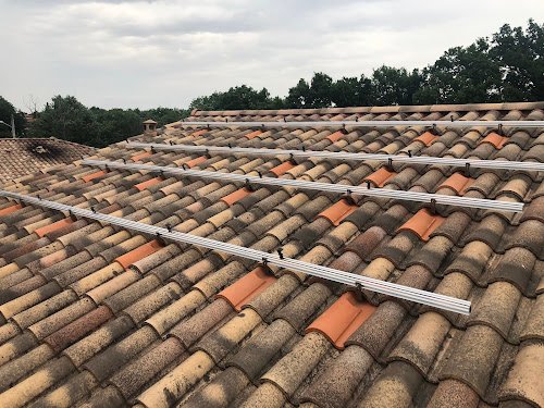 Les Couvreurs Occitans - Agence BEAUZELLE - Rénovation de toiture et Installations photovoltaïques — Panneaux solaires à Toulouse