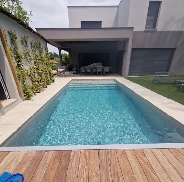 Ycône Piscines — Pisciniste à Lyon