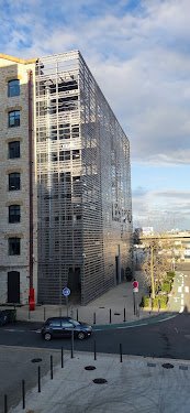 Façade des docks réhabilités — Façadier à Marseille