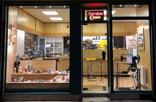 Cordonnerie Dugommier SAS — Cordonnier à Paris