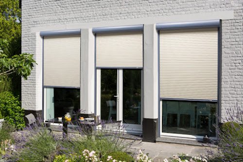 DUVOLAY - Volet Roulant, Store et Portail — Volet roulant à Lyon