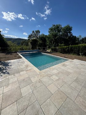 Lyonblue Maconnerie et Piscine - LBMPI — Pisciniste à Lyon