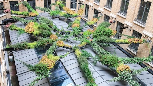 Jardins de Babylone — Jardinier à Paris