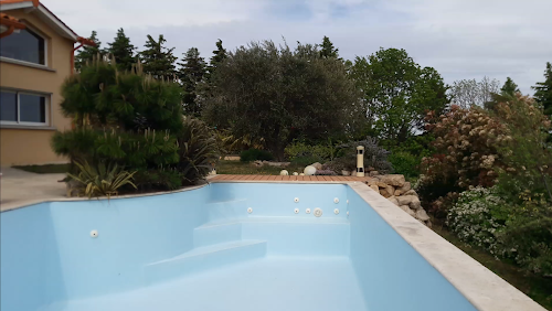 Lagon Piscines — Pisciniste à Lyon