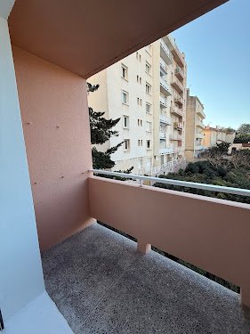 Céline Kocwin Peinture — Peintre en bâtiment à Marseille