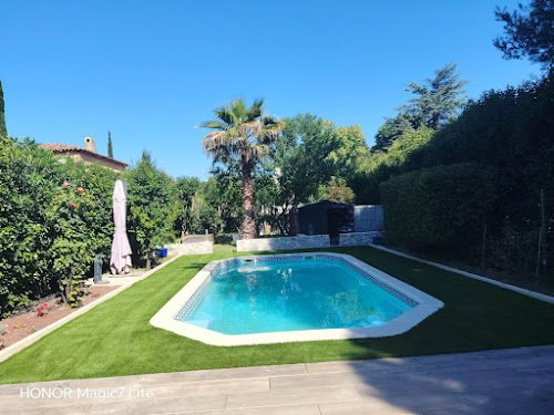 Azurément Vert : Paysagiste — Jardinier à Marseille